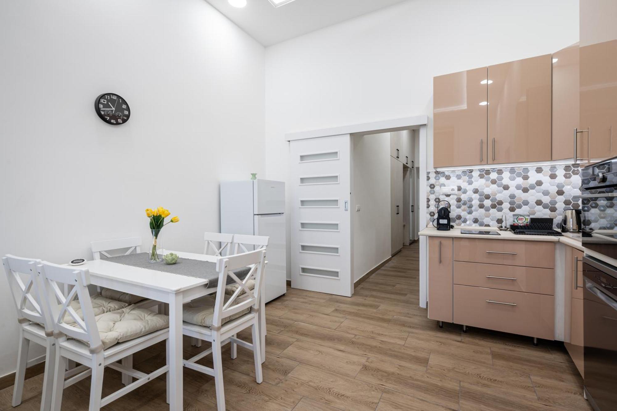 Andrassy Essence Apartment بودابست المظهر الخارجي الصورة